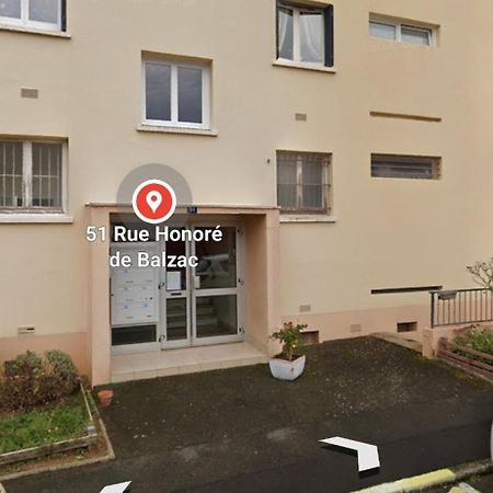 Chambre Neuve Dans Un Logement Partage A 10 Minute Du Circuit 24H Allonnes  Exterior photo